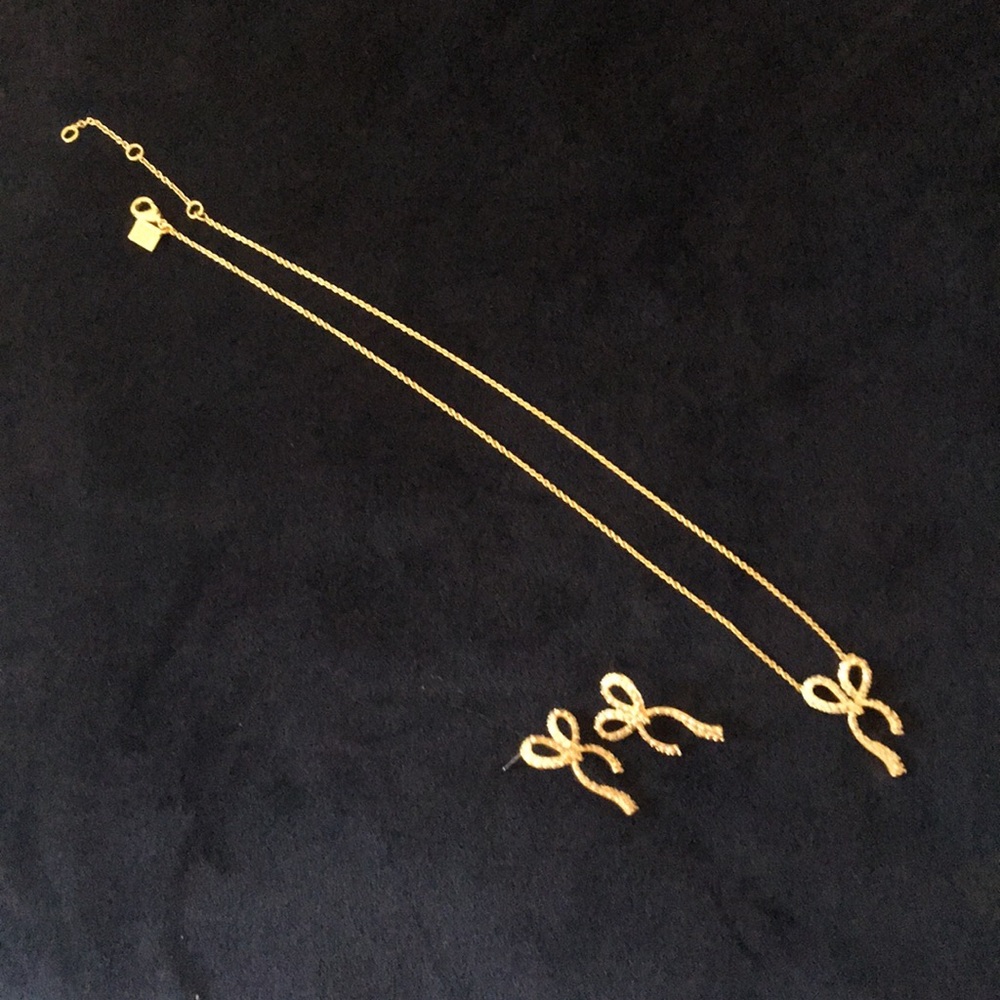Banana Republic Gold ribbon rhinestone set